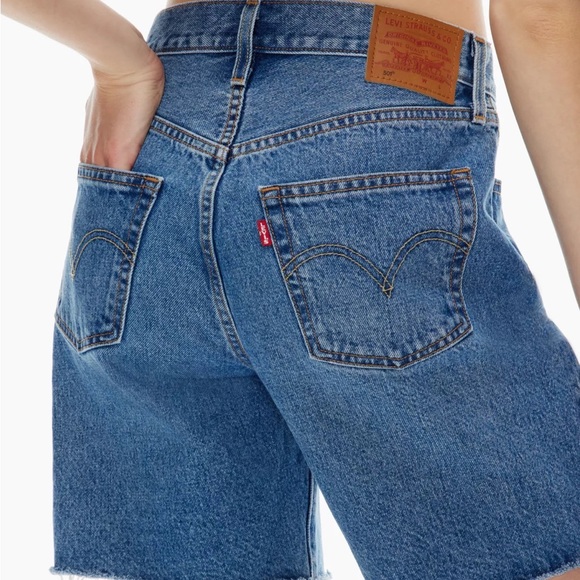 Levi’s '90s 501 Jean Short in Drew Me In Size 23 - Picture 5 of 7